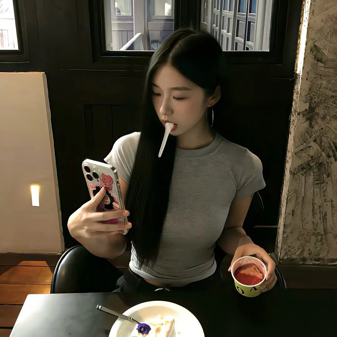 飘动的红丝带